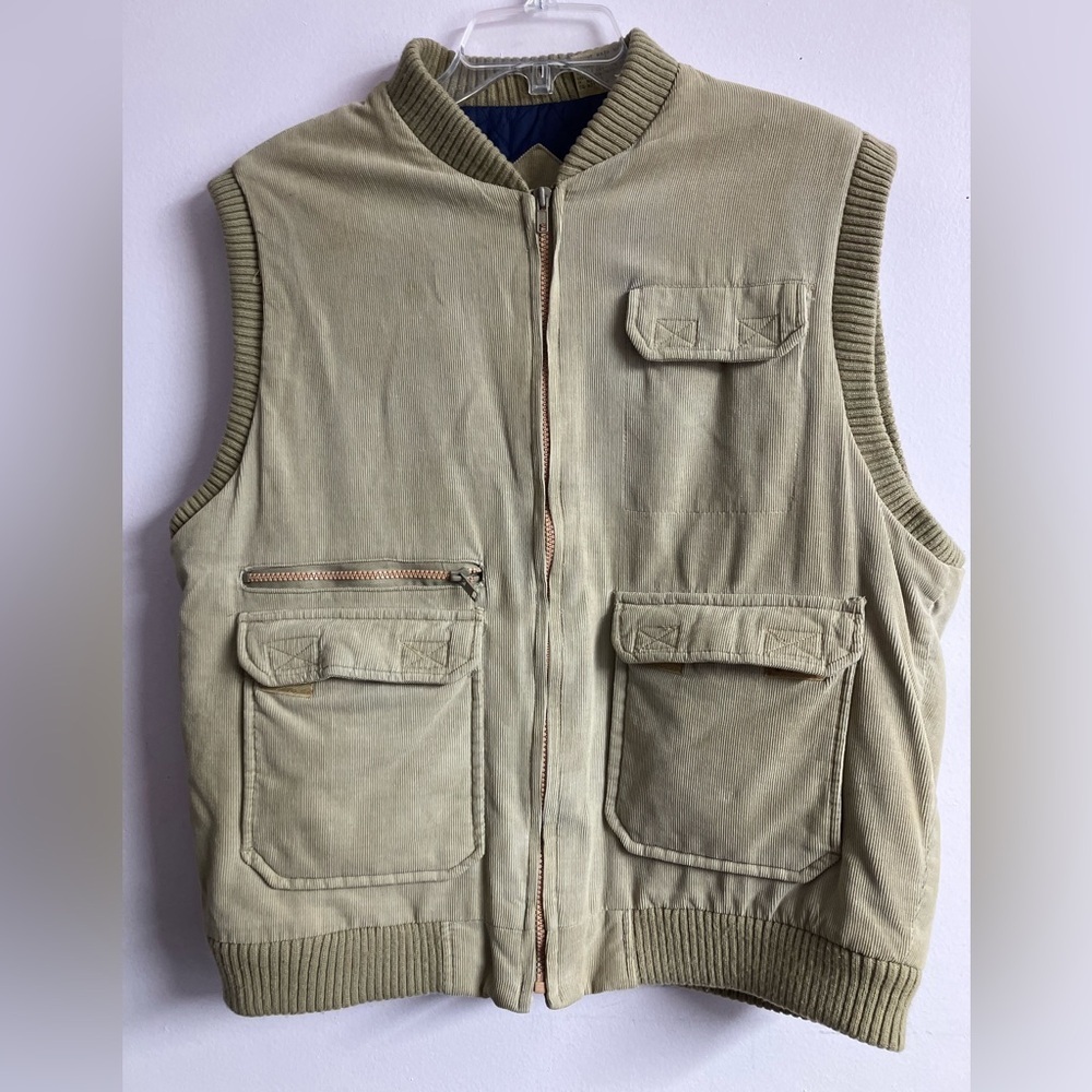 St. John’s Bay Men’s Corduroy Insulated Vest, Large, Tan, Full Front Zipper